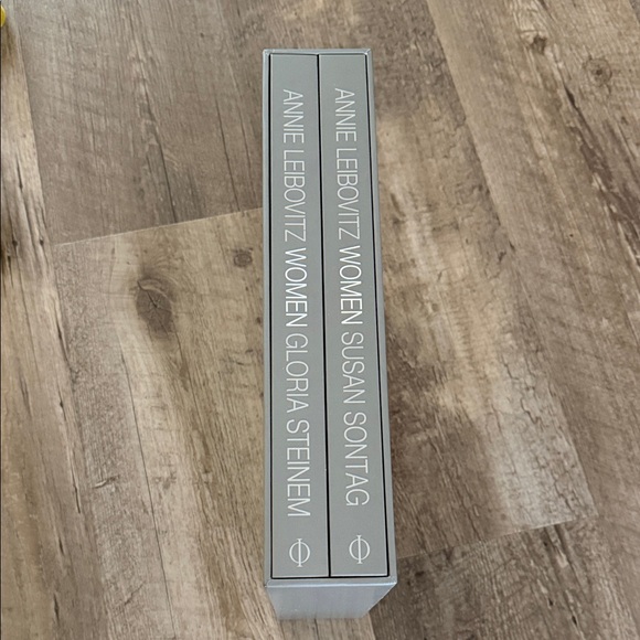 Annie Leibovitz Women Photography Book 2025 Edition - Picture 5 of 7